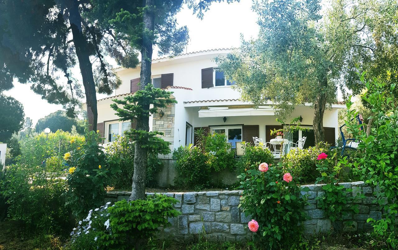 Villa Eleonas Nea Iraklitsa Exterior foto